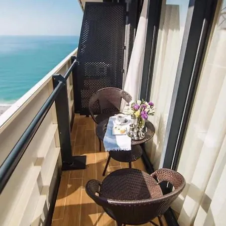 Sea View Premium Aparthotel In Orbi City Batumi Exterior photo